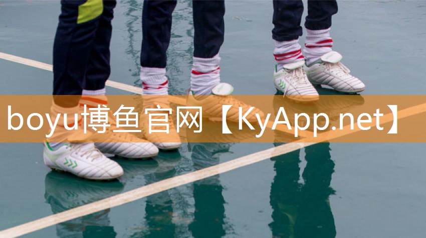 单双杠俯卧撑训练法：塑造完美上半身身材的核心动作！